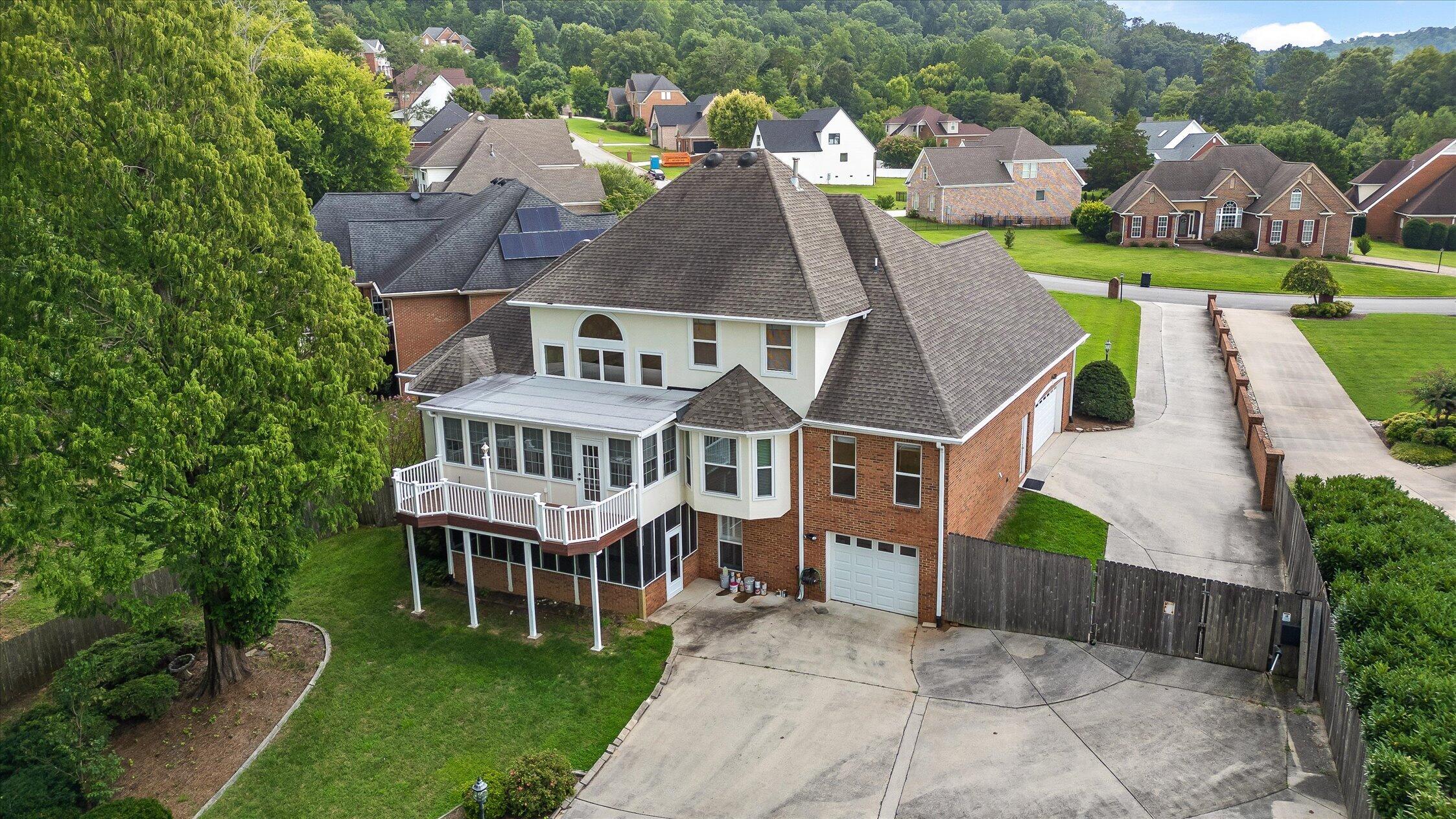 9815 Leslie Sandidge Drive