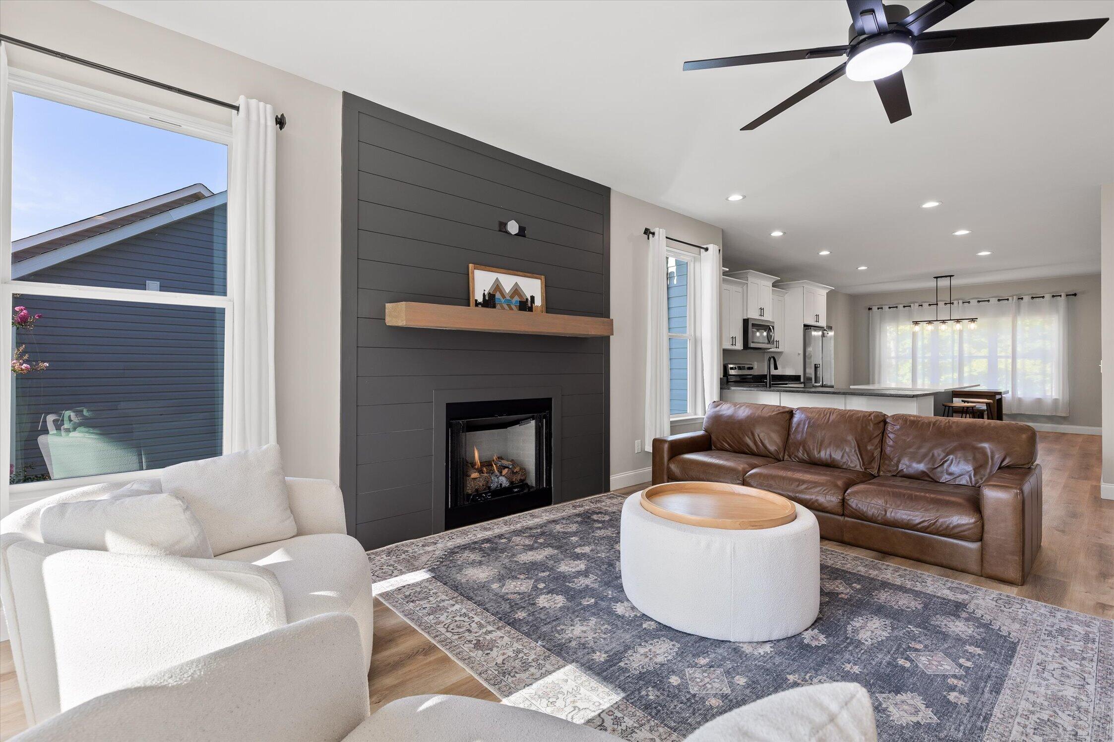 3367 Northrop Street