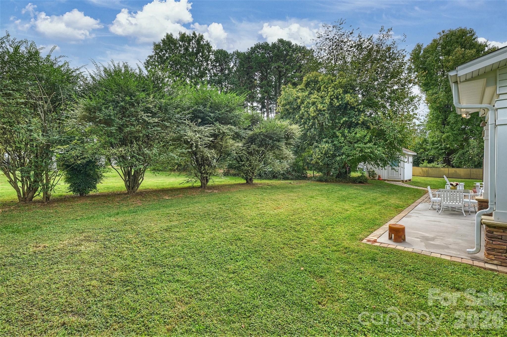 21228 Lakeview Circle