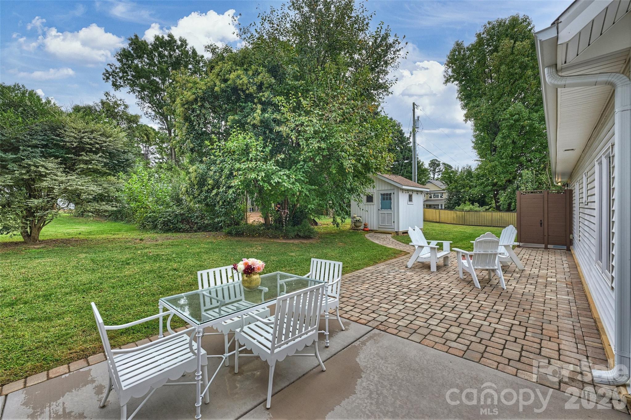 21228 Lakeview Circle