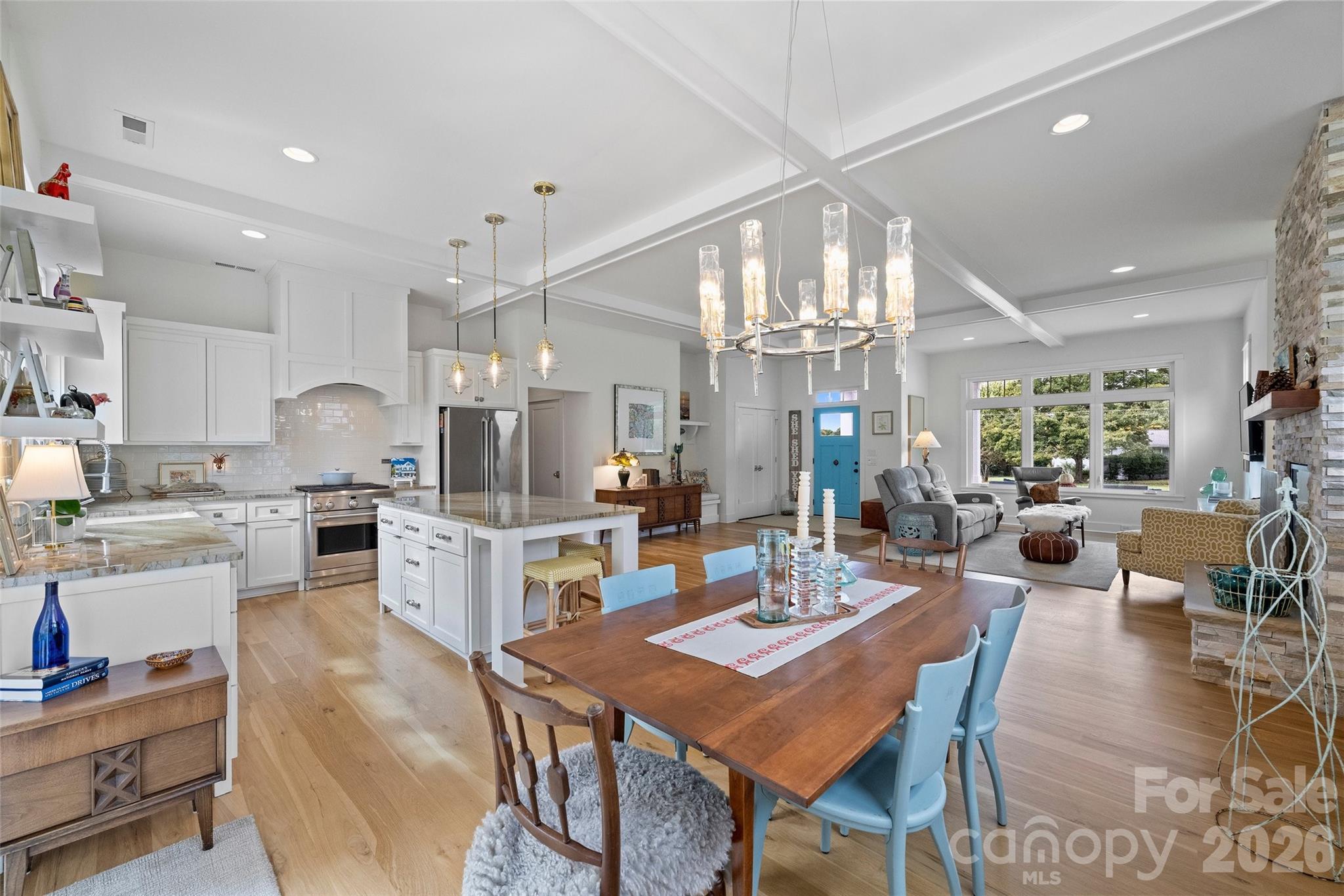 21228 Lakeview Circle