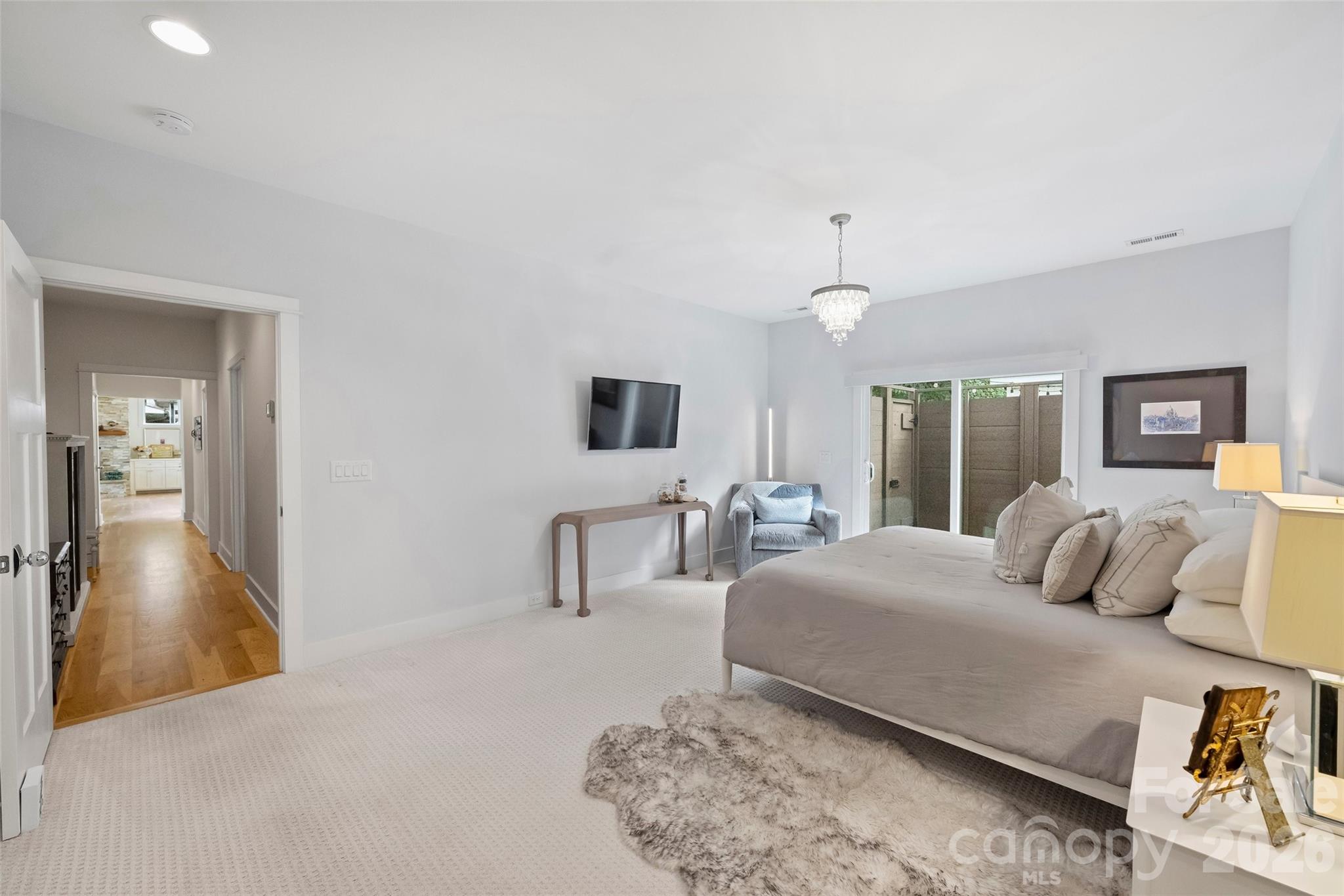 21228 Lakeview Circle