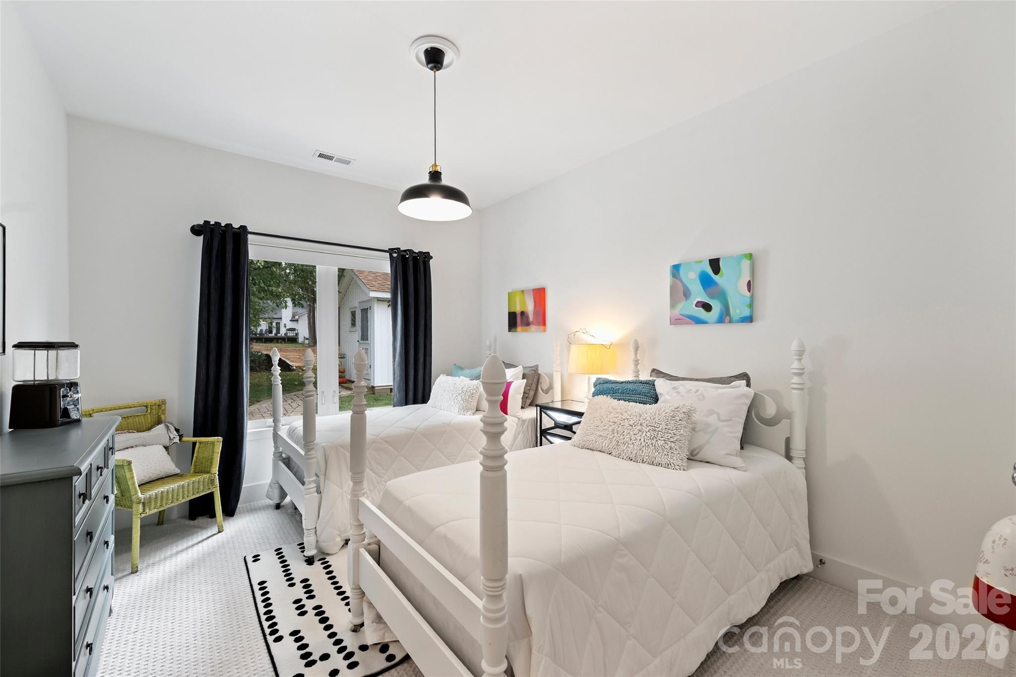 21228 Lakeview Circle
