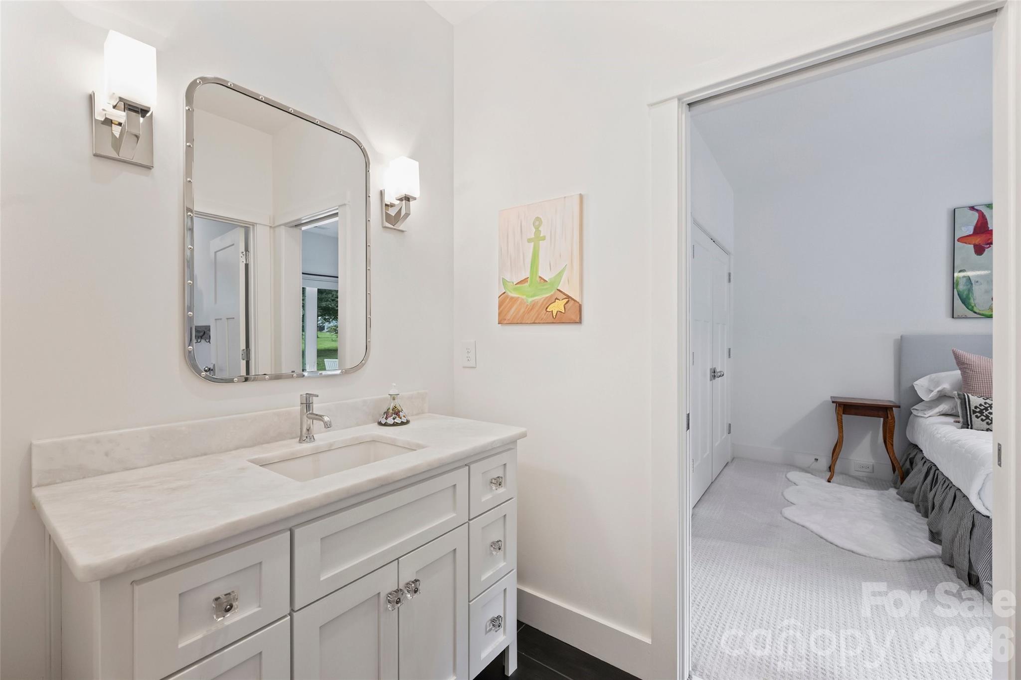 21228 Lakeview Circle