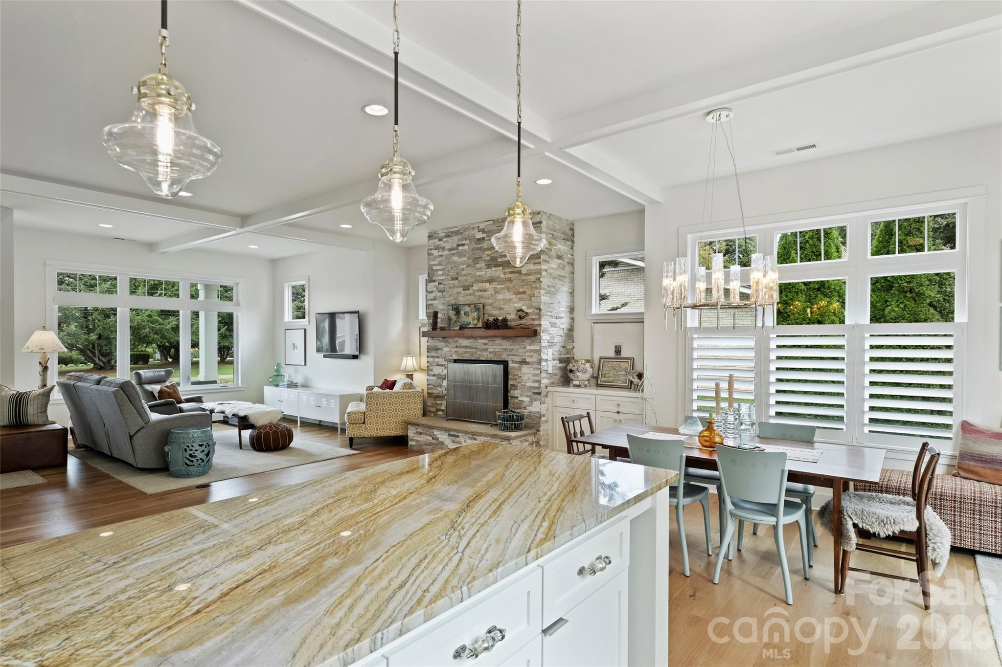 21228 Lakeview Circle
