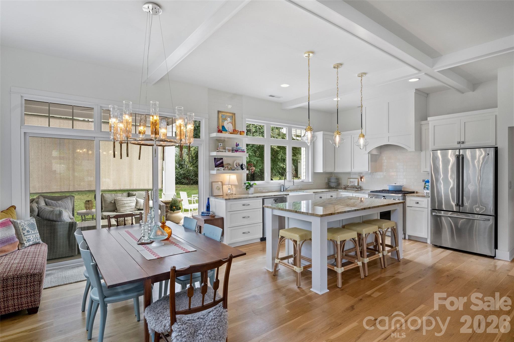 21228 Lakeview Circle