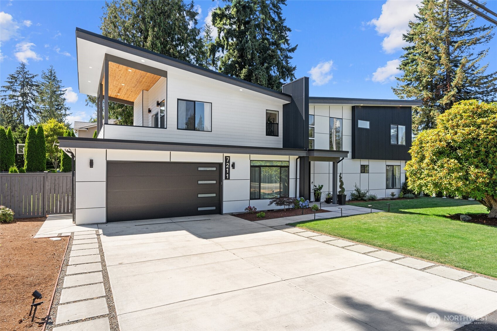 7211 126th Avenue NE