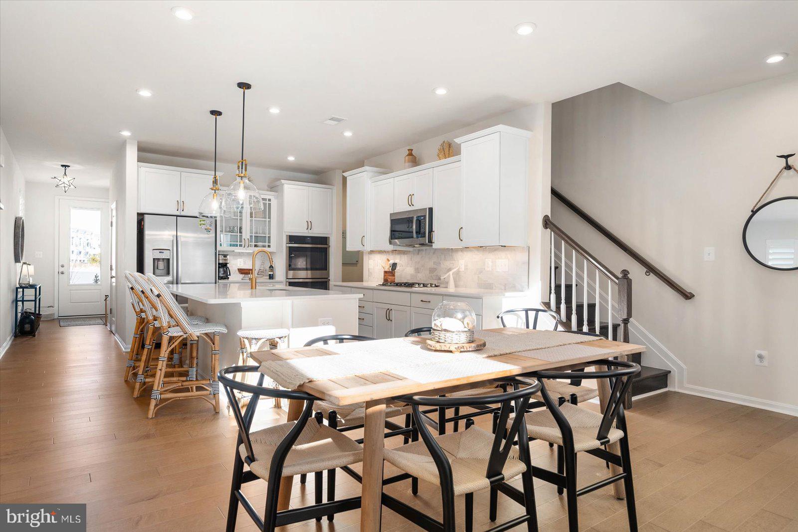 20582 CATTAIL CREEK LANE