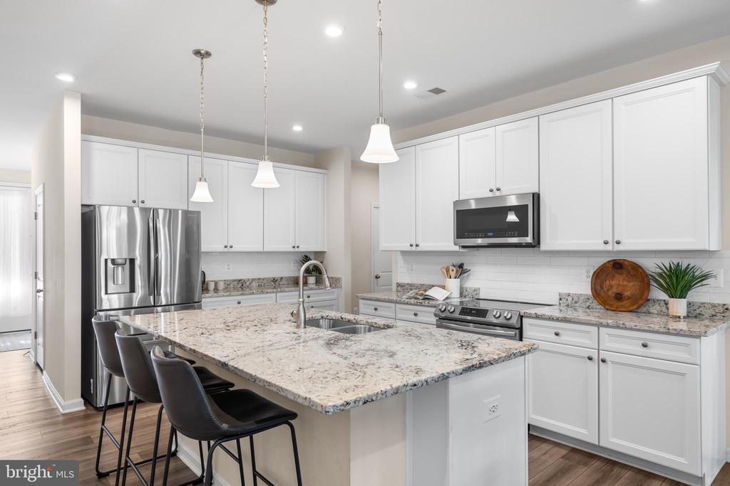 20553 CATTAIL CREEK LANE