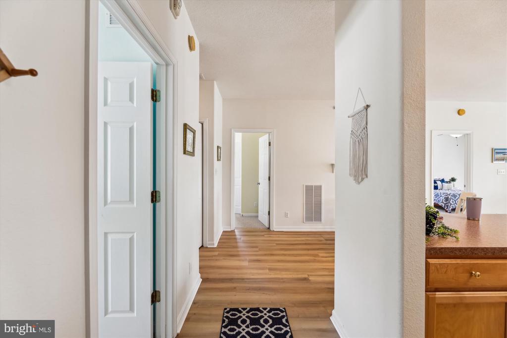 33130 N VILLAGE LOOP 3-301