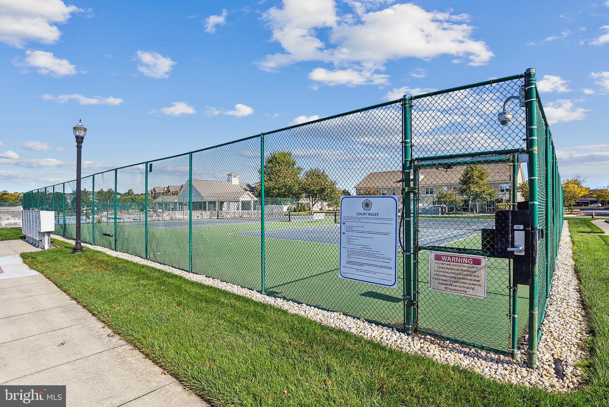 33130 N VILLAGE LOOP 3-301