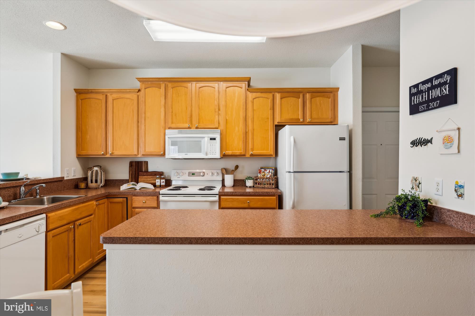 33130 N VILLAGE LOOP 3-301