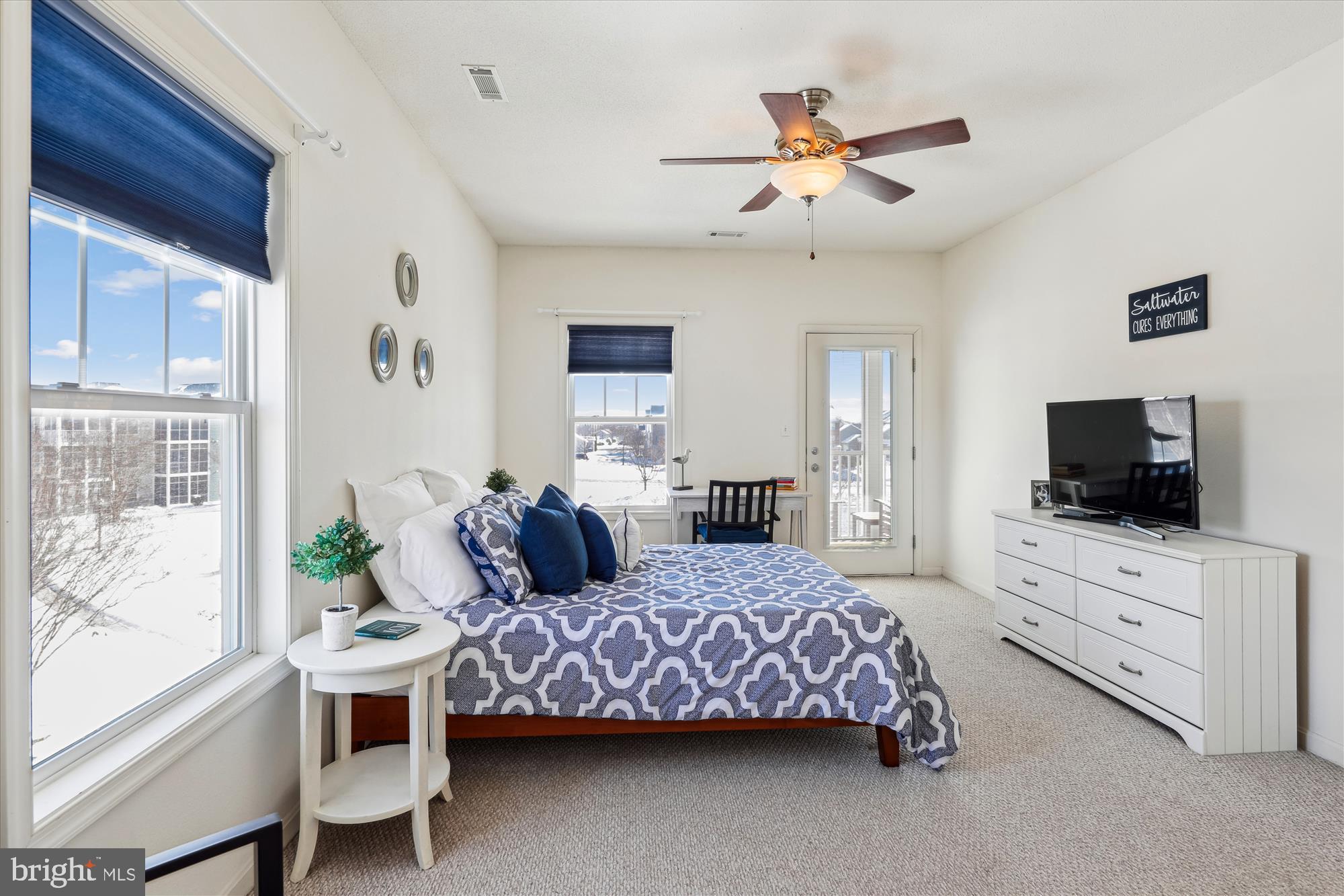 33130 N VILLAGE LOOP 3-301