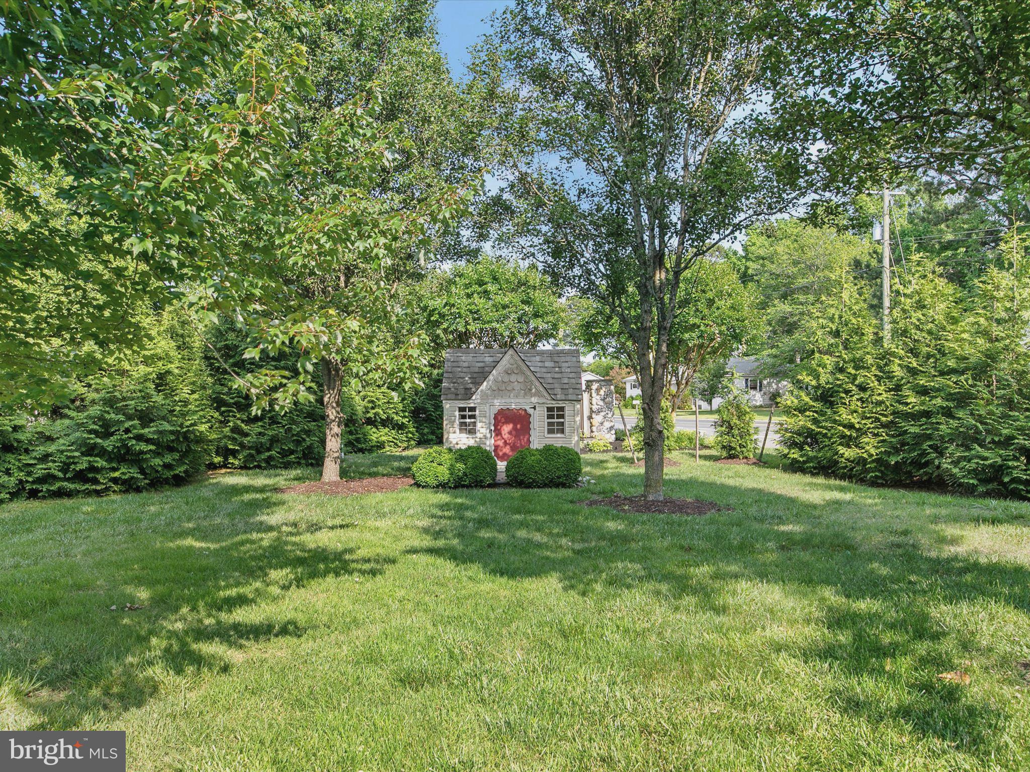 1 LAKE VILLAGE CIRCLE
