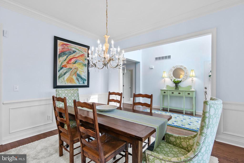 1 LAKE VILLAGE CIRCLE
