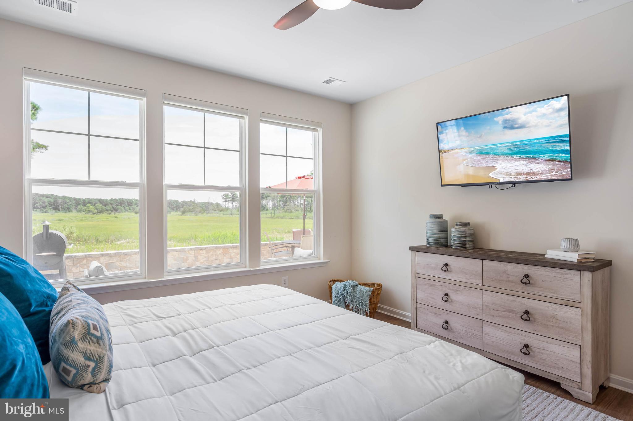 21445 SWEETWATER SQUARE