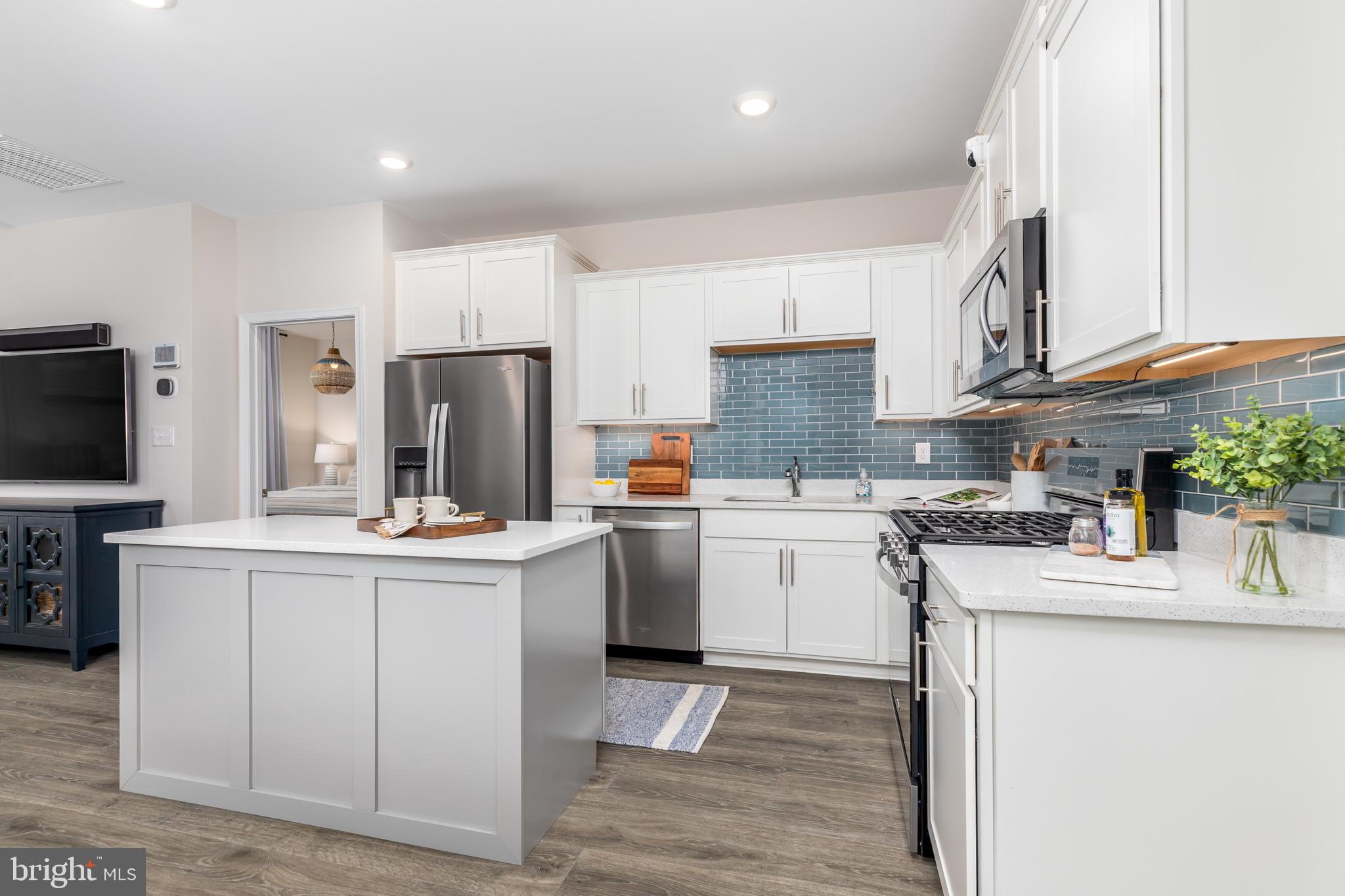 36084 NANTASKET AVENUE