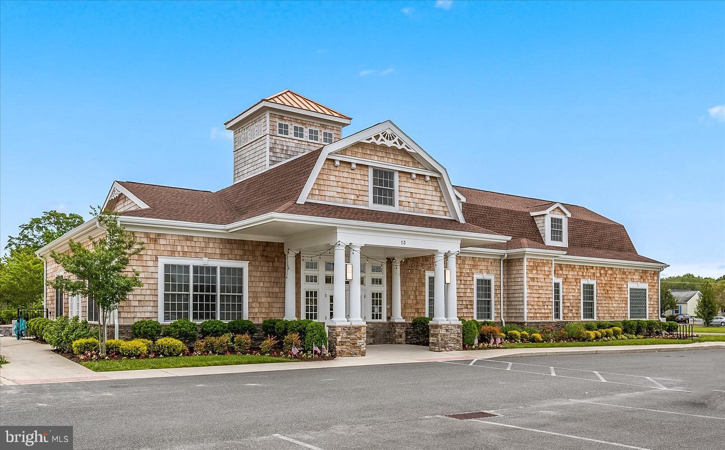 36084 NANTASKET AVENUE