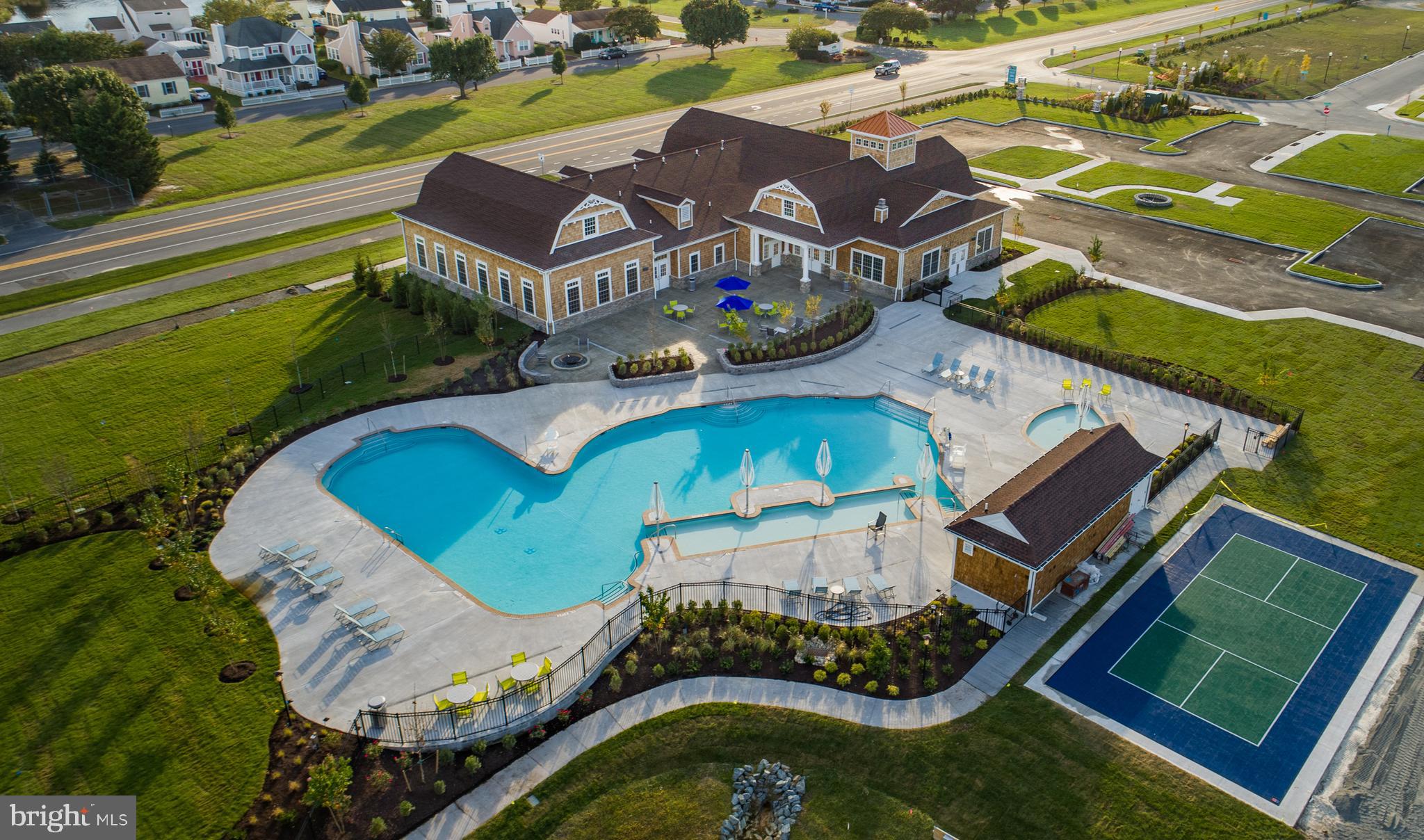 36084 NANTASKET AVENUE