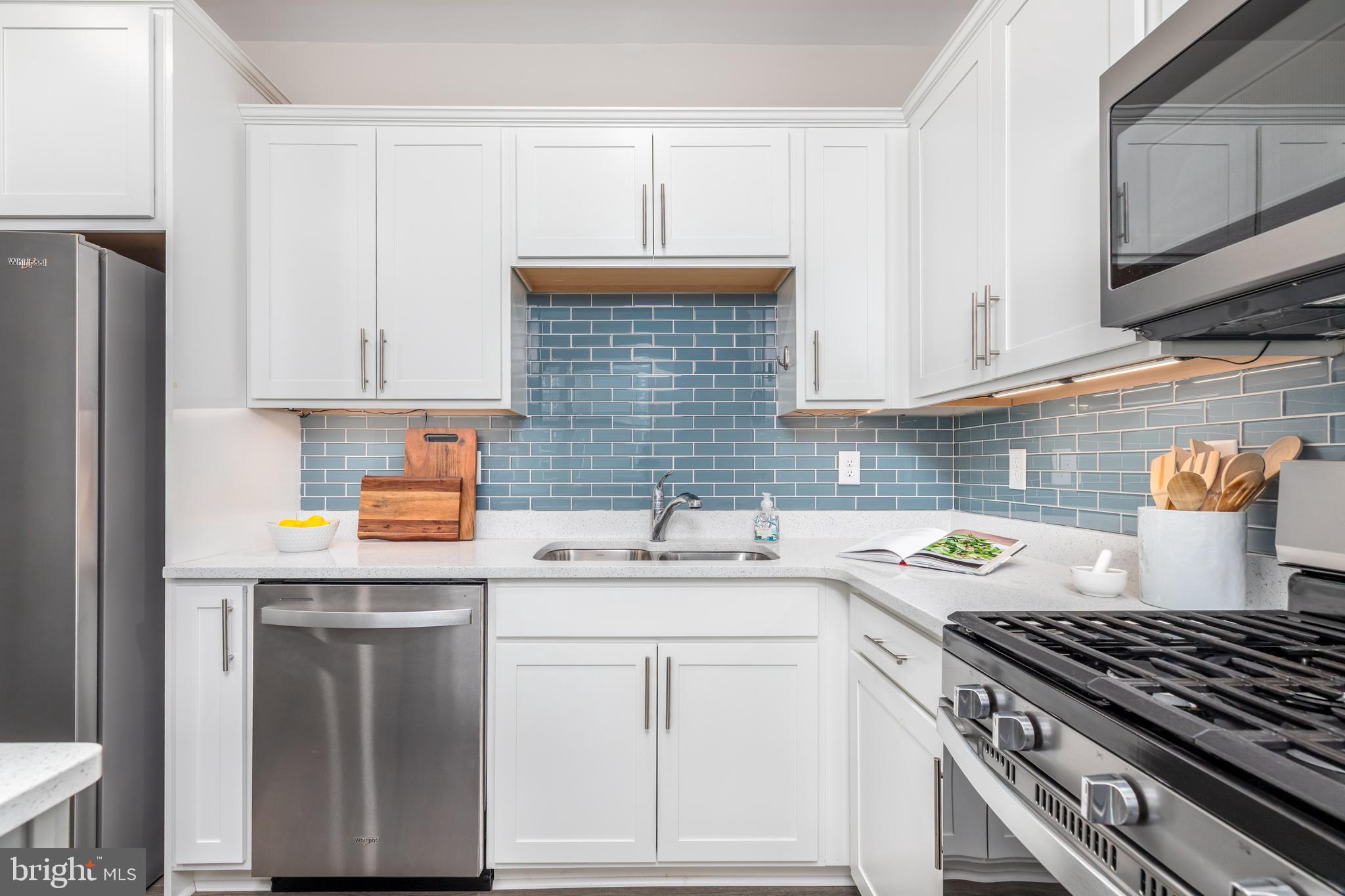 36084 NANTASKET AVENUE