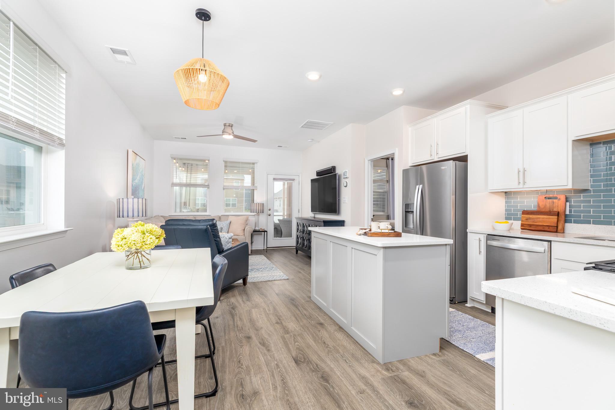 36084 NANTASKET AVENUE