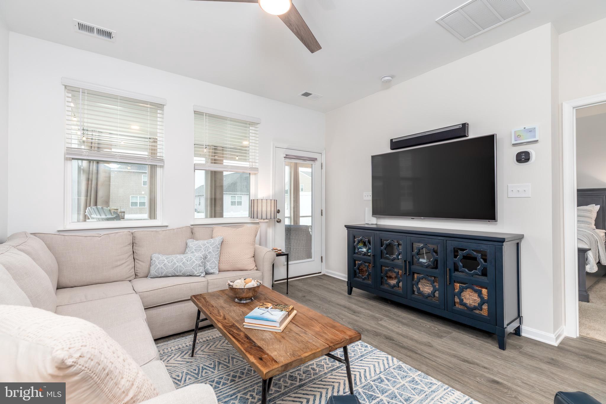 36084 NANTASKET AVENUE