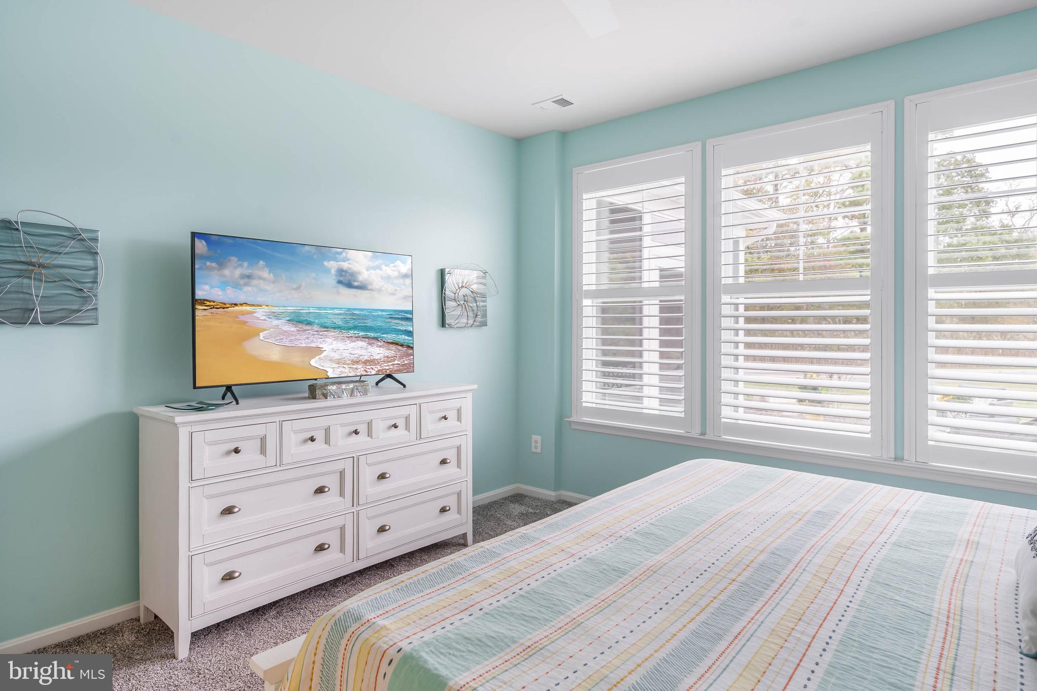 21415 SWEETWATER SQUARE