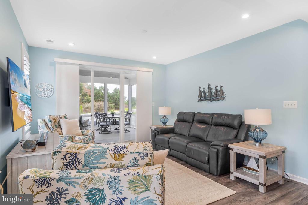 21415 SWEETWATER SQUARE