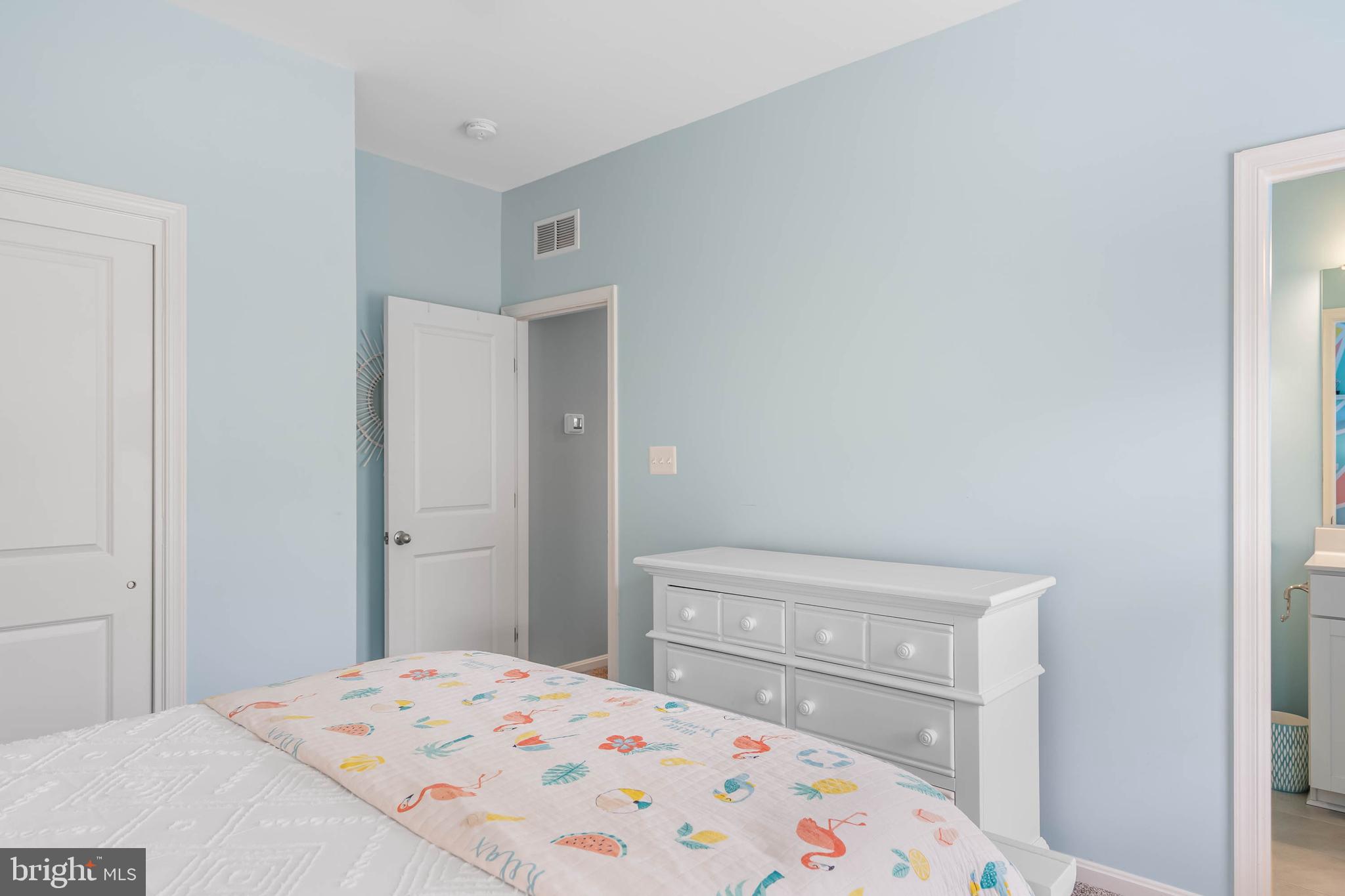 21415 SWEETWATER SQUARE