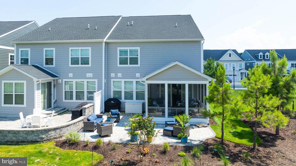 21415 SWEETWATER SQUARE