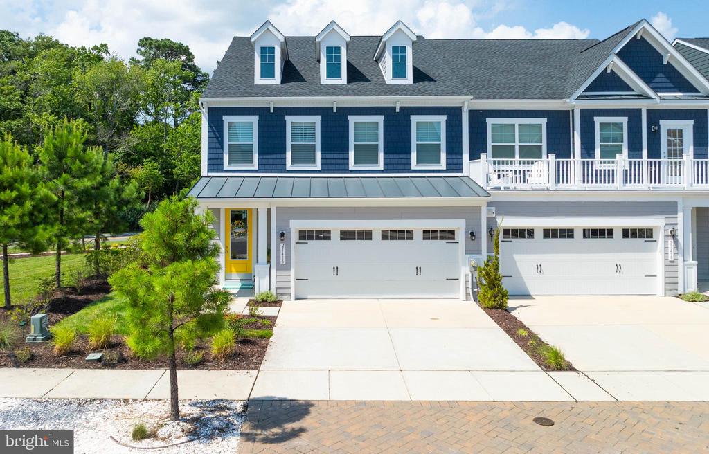21415 SWEETWATER SQUARE