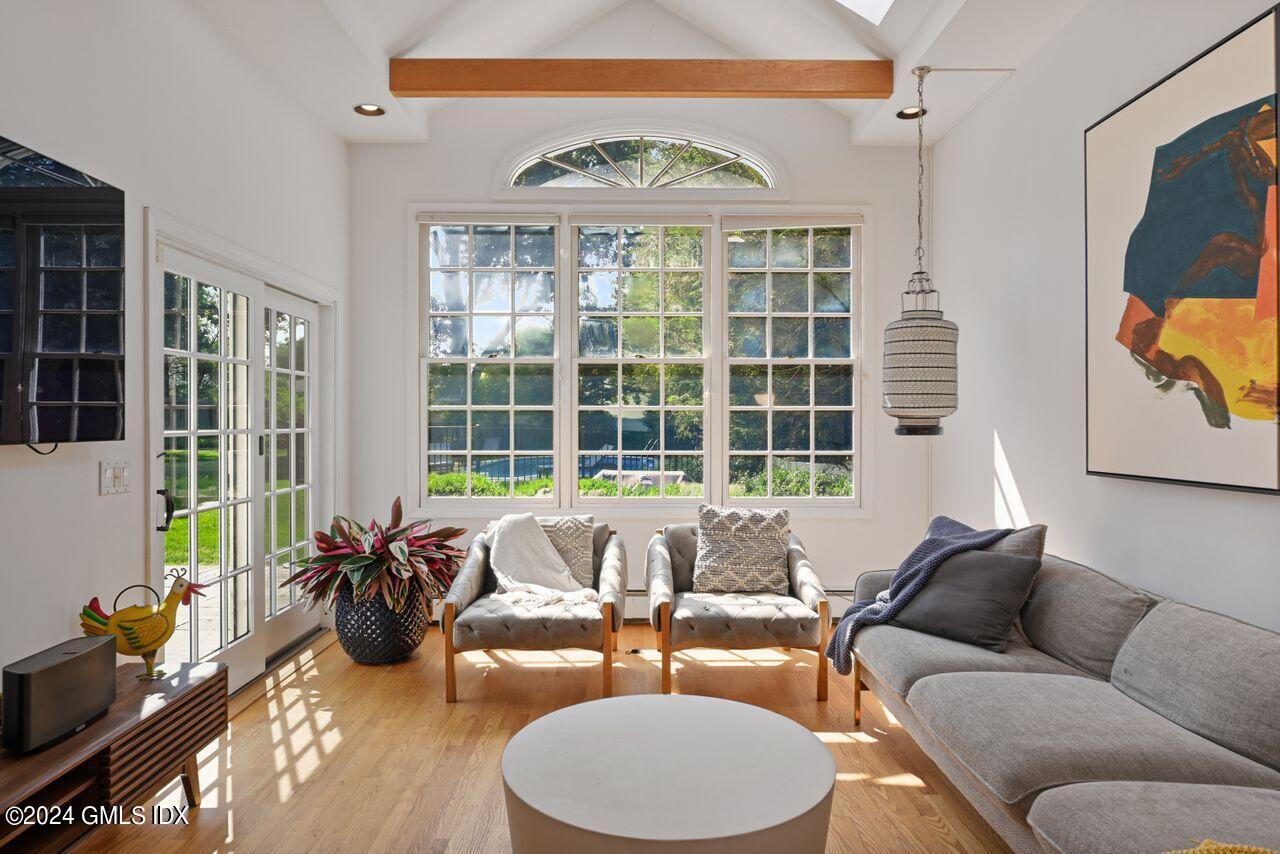 12 Cross Ridge Drive