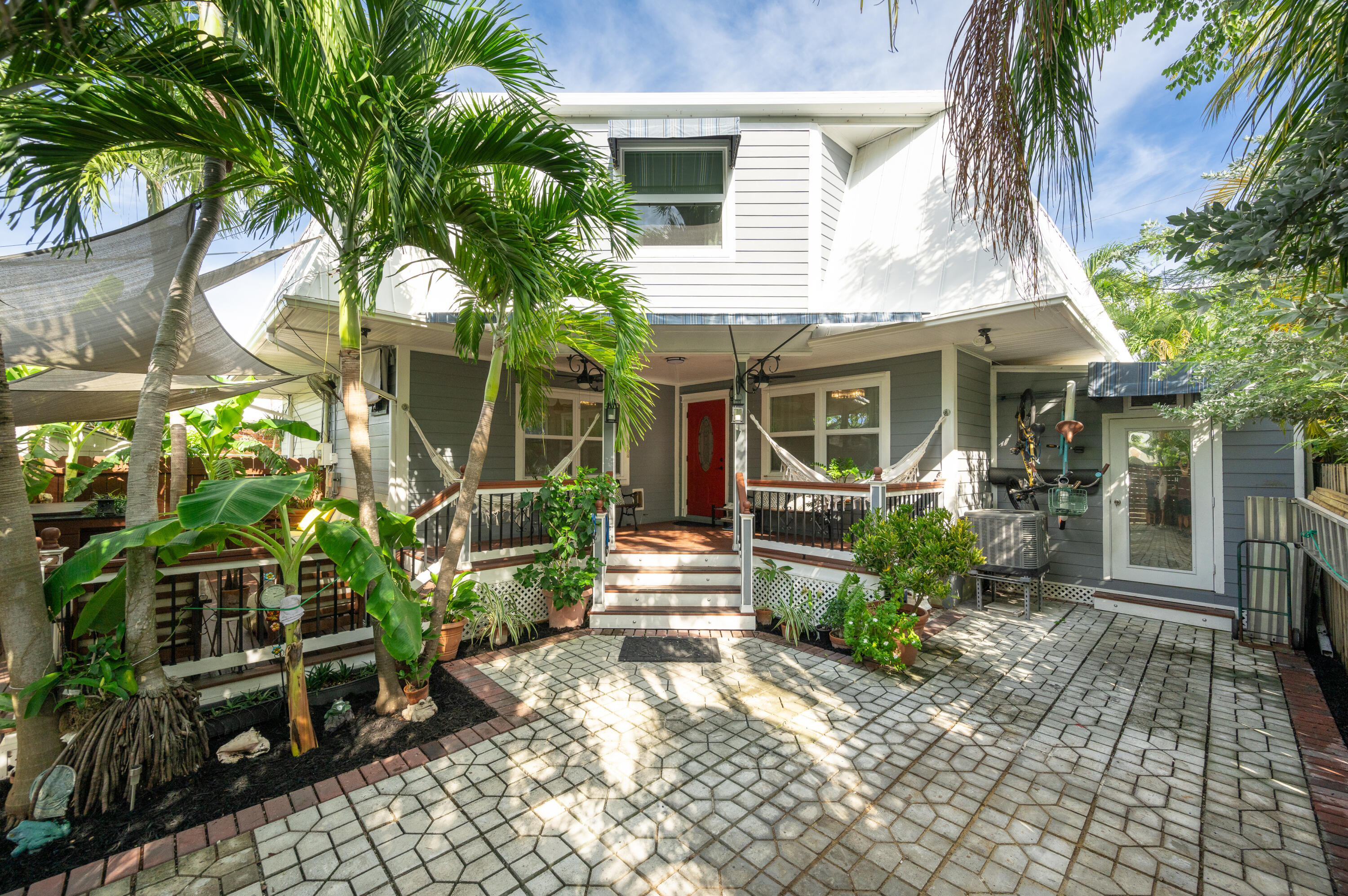 3307 Harriet Avenue