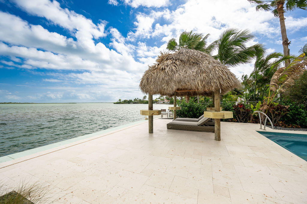 9 Bay Drive