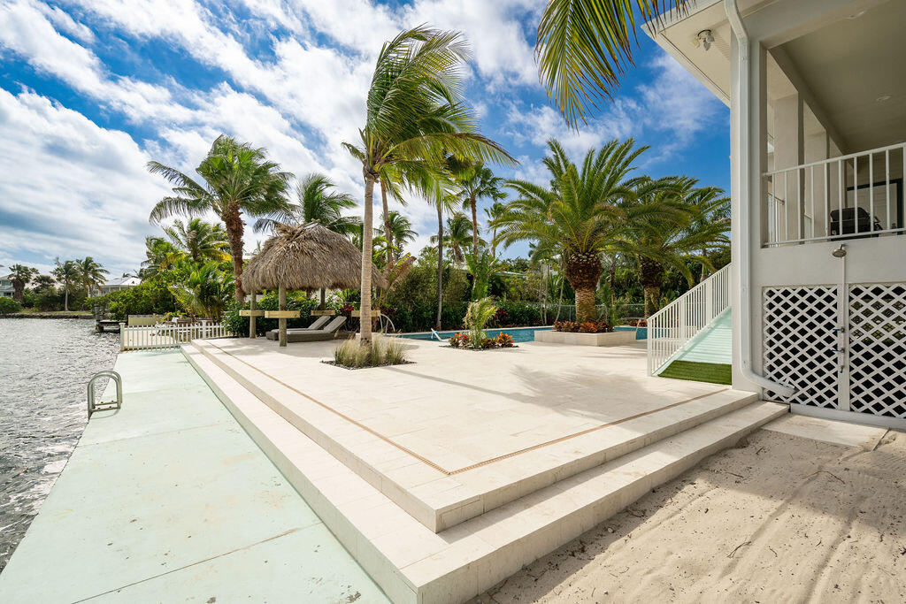 9 Bay Drive