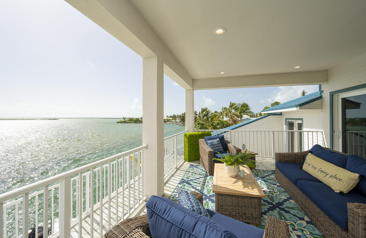 9 Bay Drive