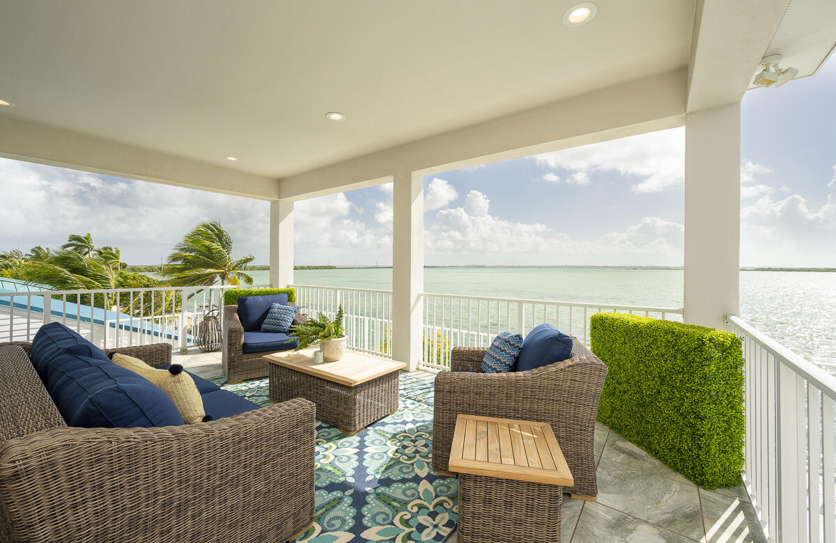9 Bay Drive