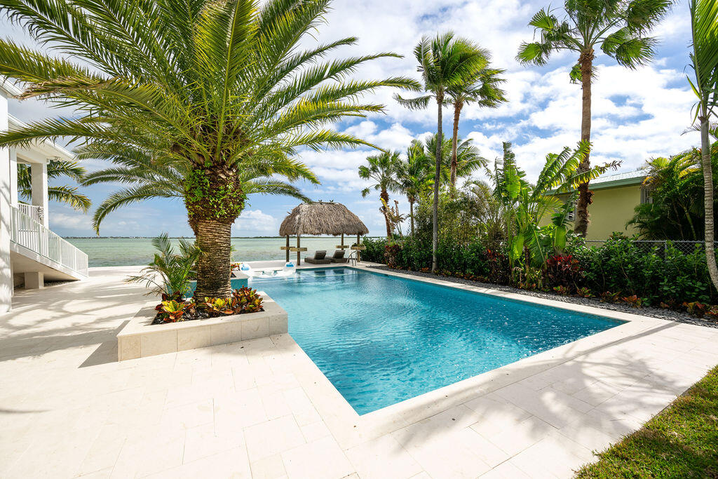 9 Bay Drive