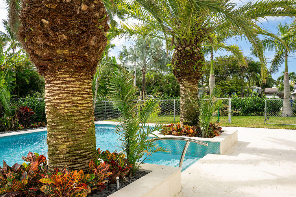 9 Bay Drive
