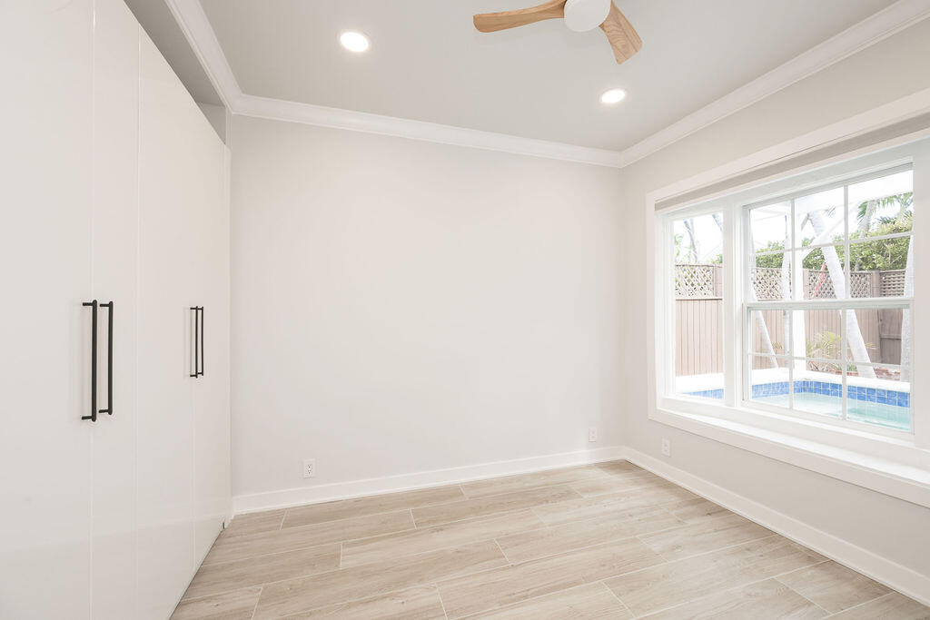 1125 Margaret Street 2