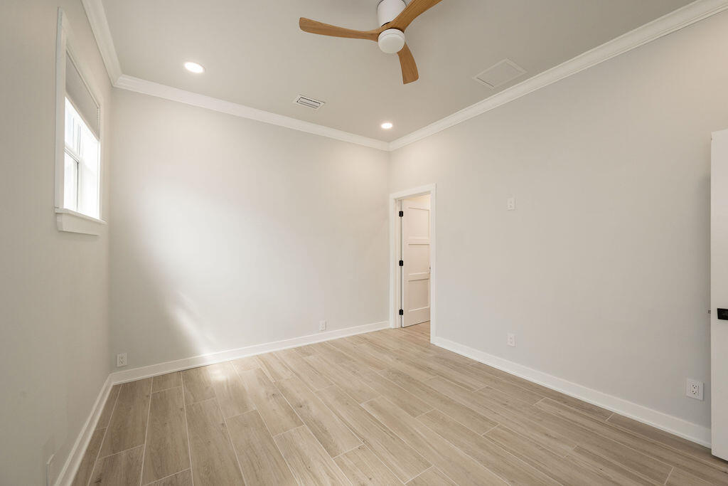 1125 Margaret Street 2