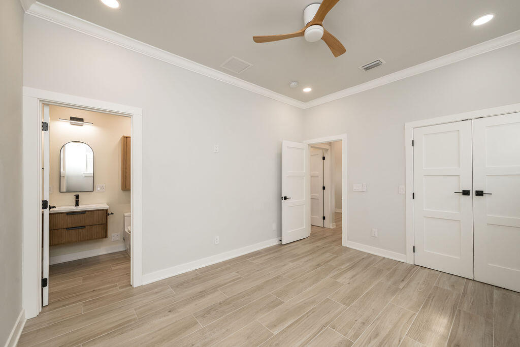 1125 Margaret Street 2