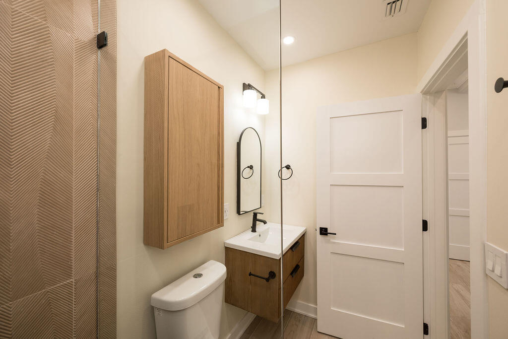 1125 Margaret Street 2