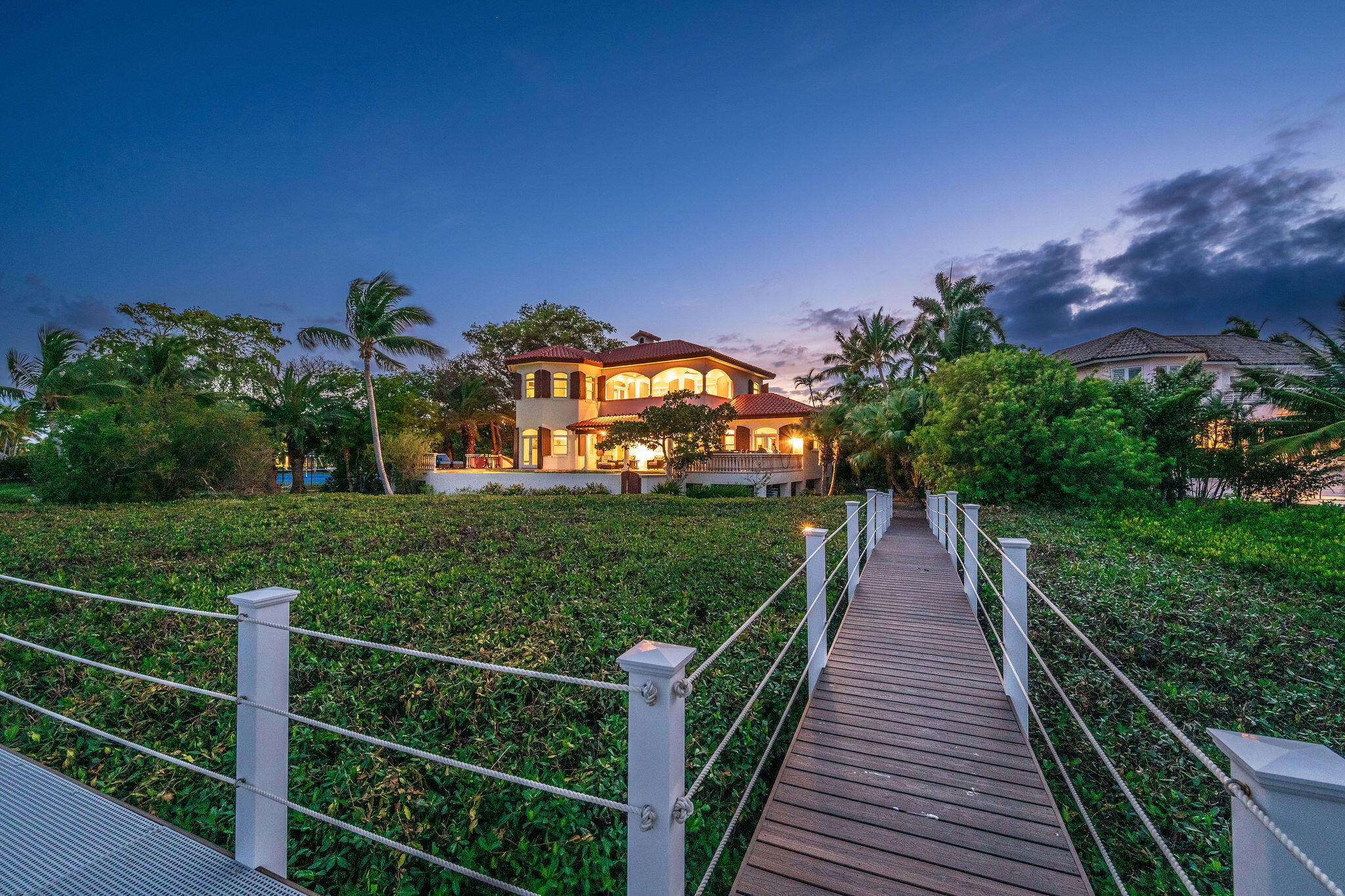 37 Cannon Royal Drive