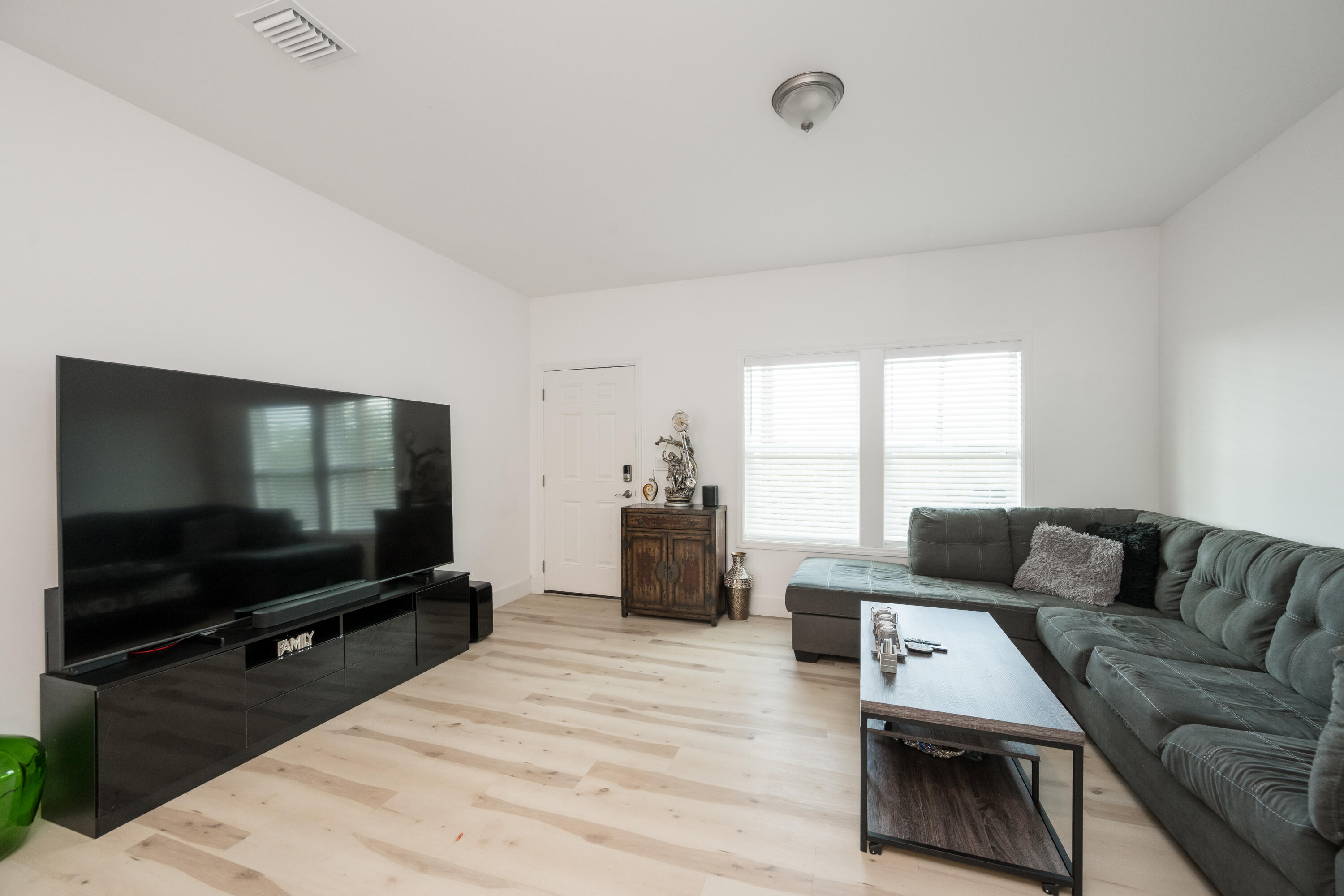 26868 Mariposa Road