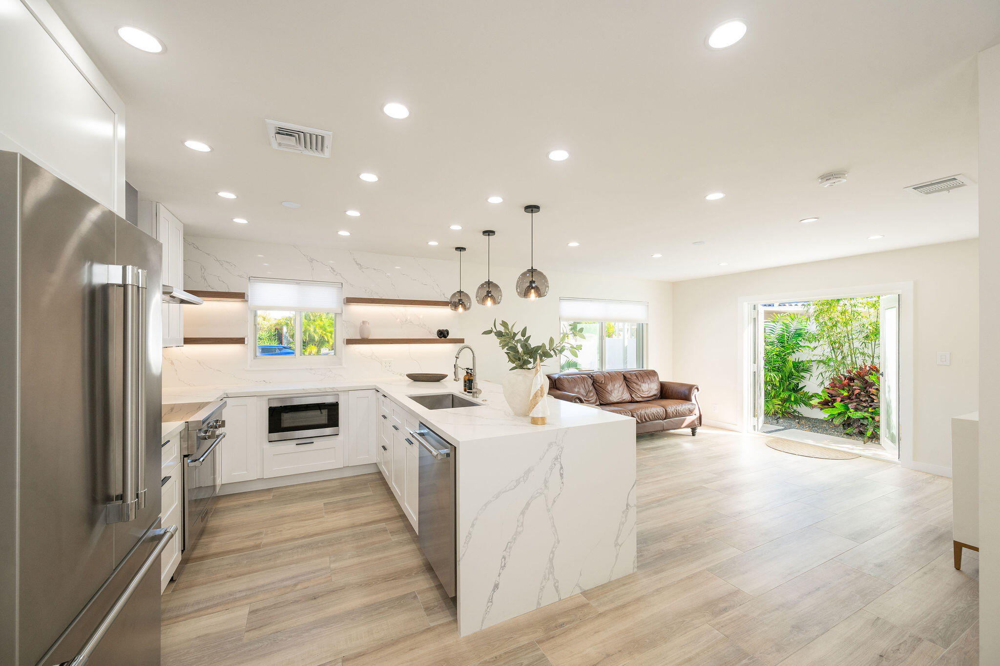 1724 Bahama Drive