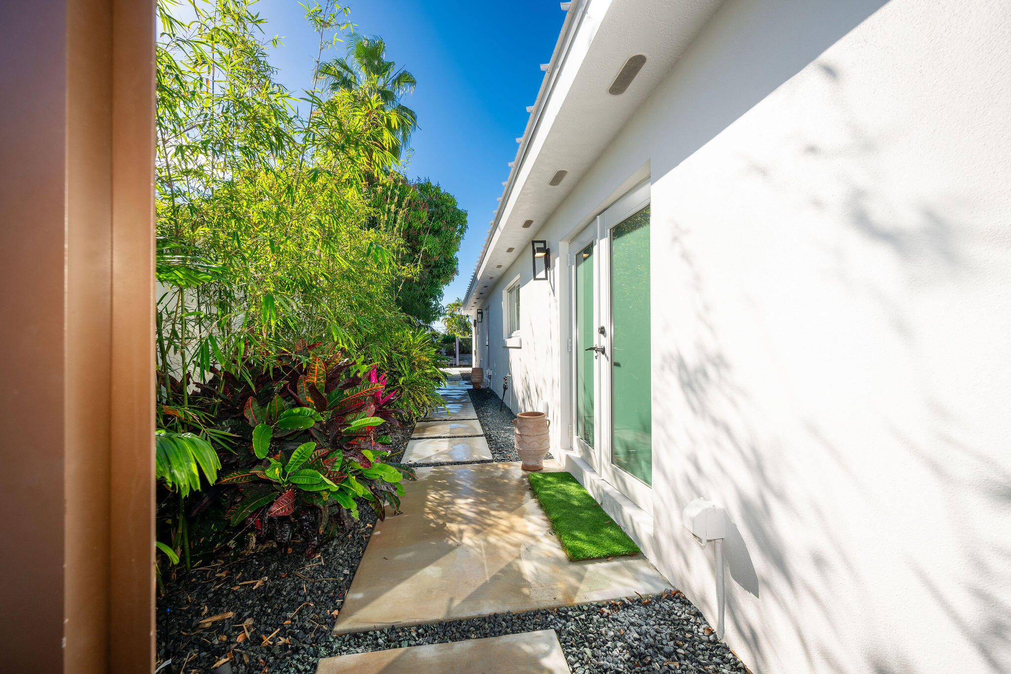 1724 Bahama Drive