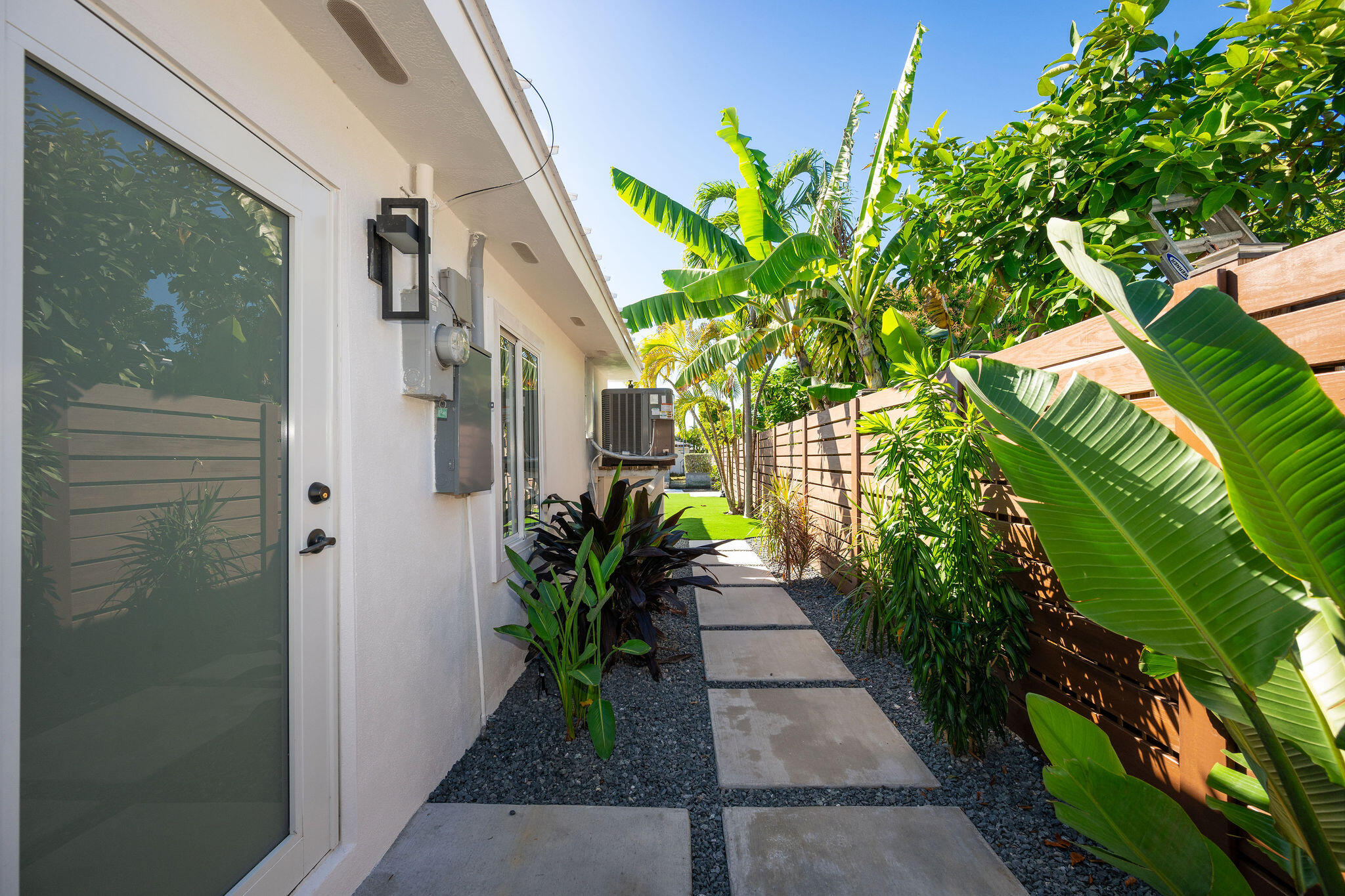 1724 Bahama Drive