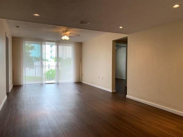 3930 S Roosevelt Boulevard S110