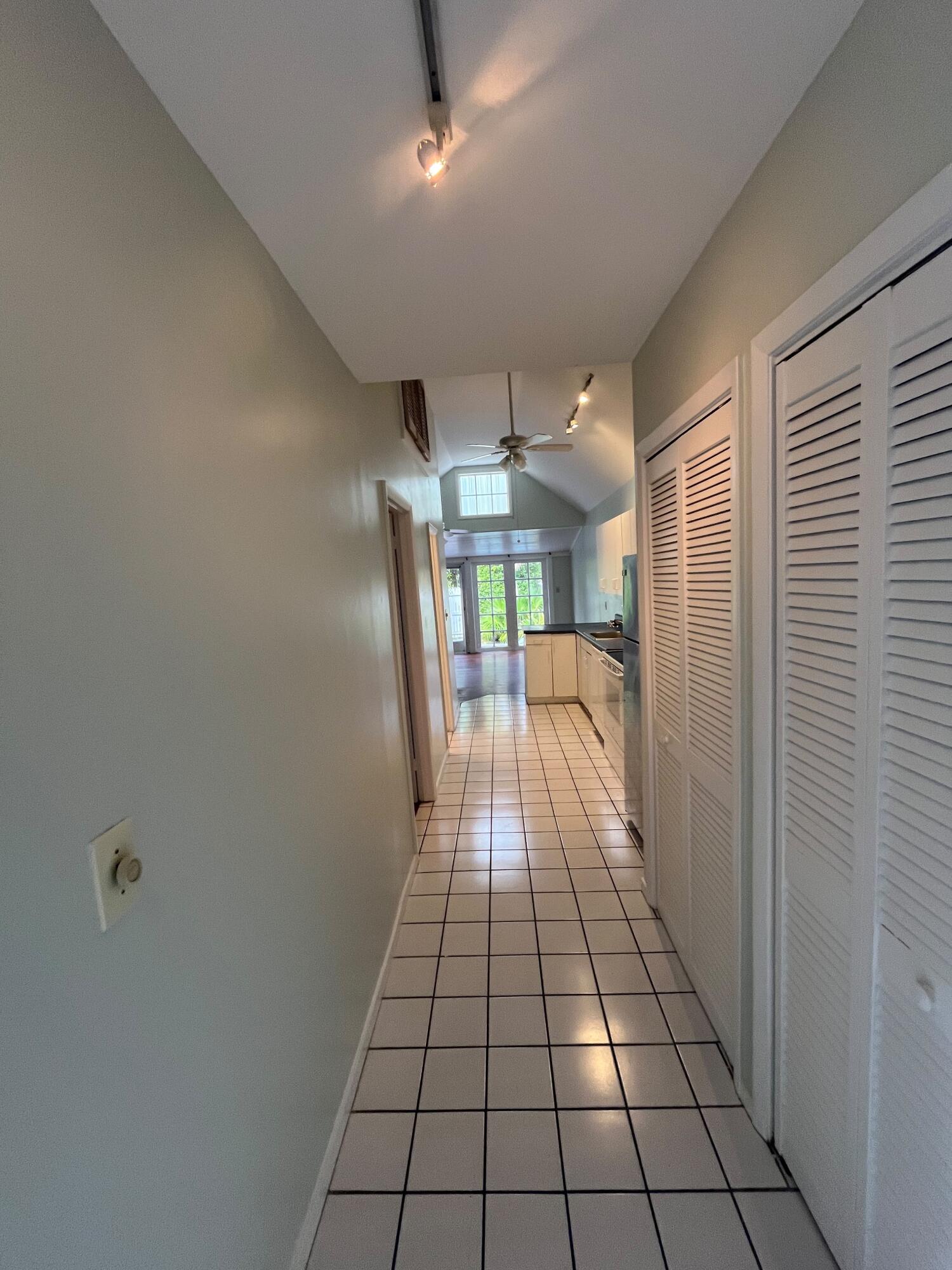514 Margaret Street #2